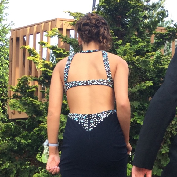 Prom dress - Picture 2 of 2